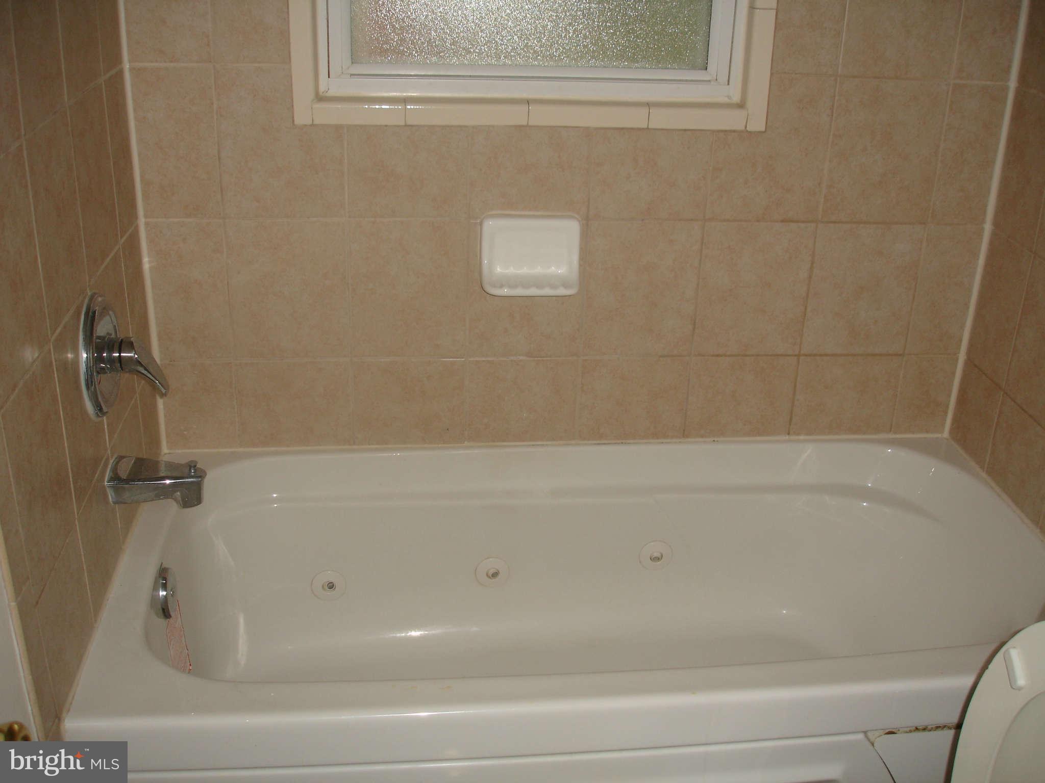 1432 Howard Road Southeast Washington, DC 20020 - Photo 9 of 11 Bath