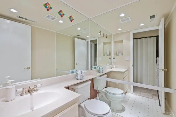 $795,000 | 258 Pelican Lane, Novato, CA 94949