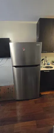 $1,950 | 1560 Pennsylvania Avenue, Unit 217, Miami Beach, FL 33139