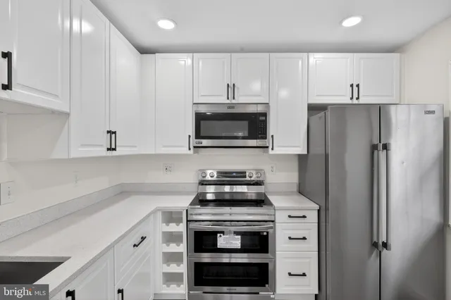 $569,000 | 6476 Franconia Court, Springfield, VA 22150