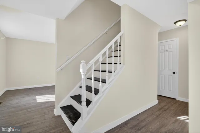 $569,000 | 6476 Franconia Court, Springfield, VA 22150