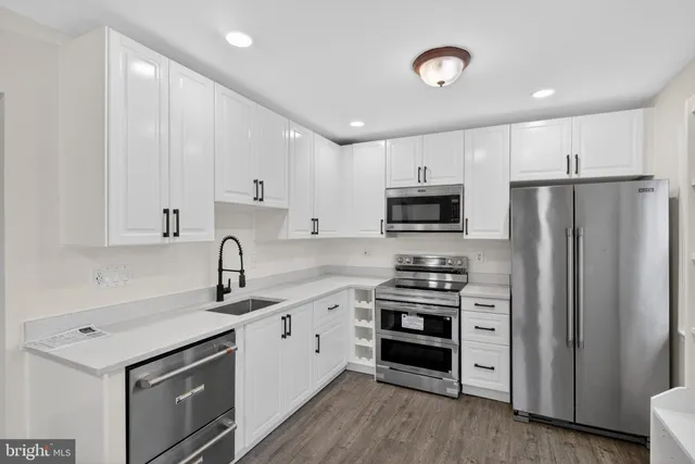 $569,000 | 6476 Franconia Court, Springfield, VA 22150