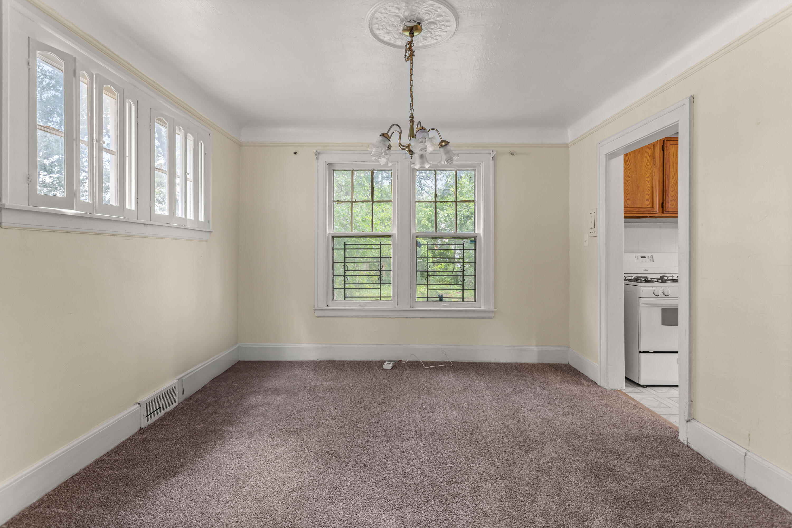 11414 Manor Detroit, MI 48204 - Photo 6 of 18 8