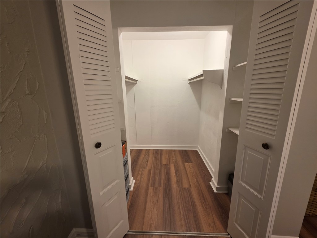 300 Smithfield Road, Unit P321 North Providence, RI 02904 - Photo 22 of 28 Walk-in closet