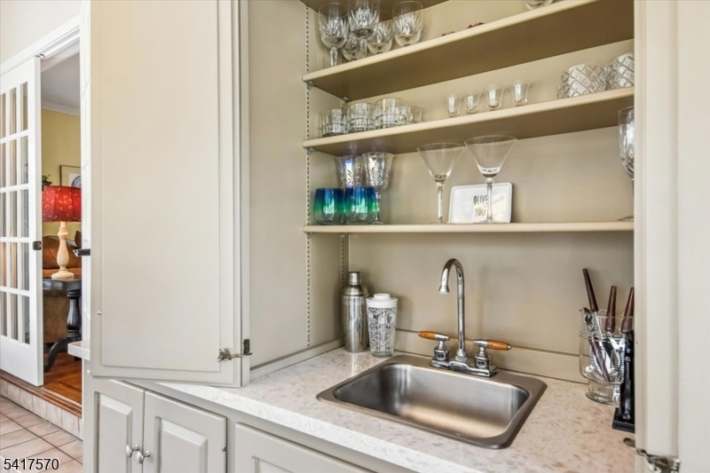 42 Sutton Road Califon, NJ 07830 - Photo 8 of 42