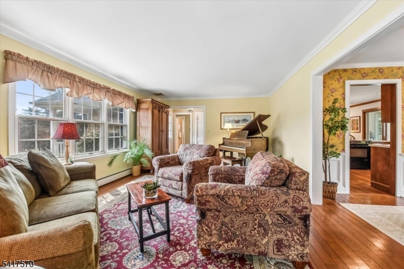 42 Sutton Road Califon, NJ 07830 - Photo 10 of 42