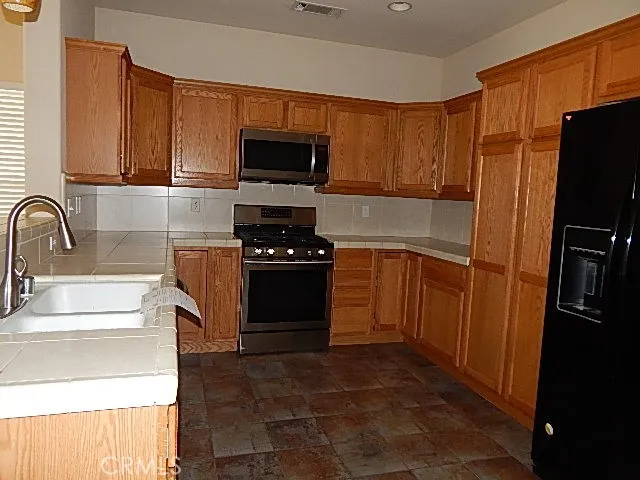 $295,000 | 615 Vallecito Way, Red Bluff, CA 96080