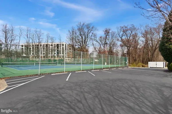 $2,600 | 7630 Provincial Drive, Unit 102, McLean, VA 22102