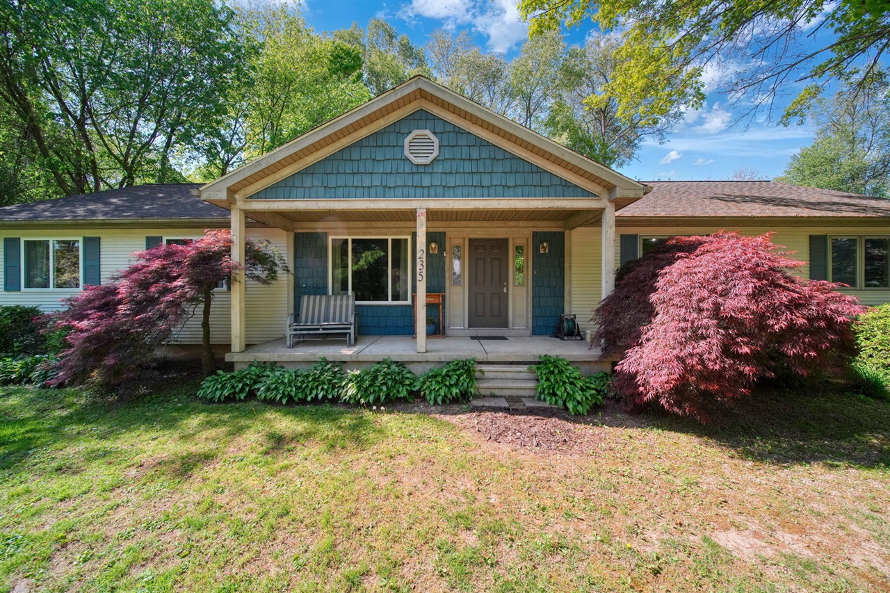 235 Keefer Street Concord, MI 49237 - Photo 2 of 57