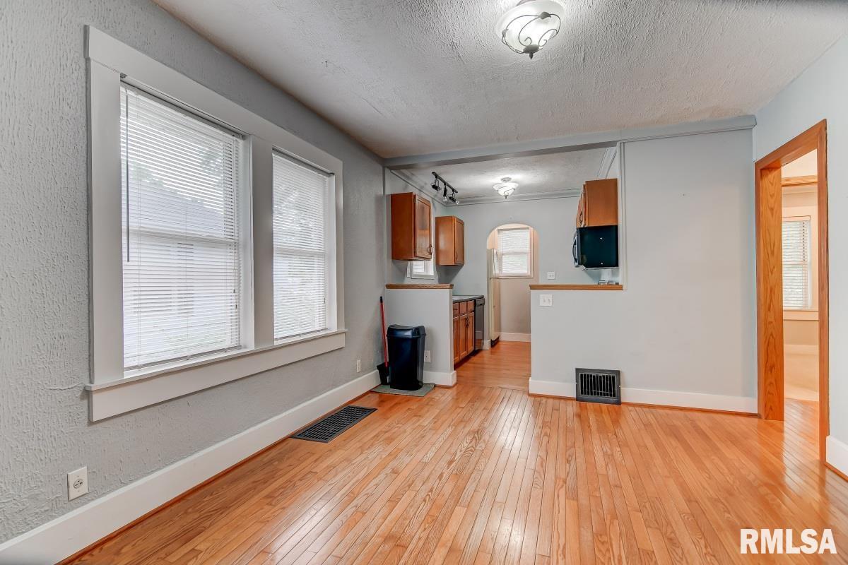901 Cleveland Avenue Springfield, IL 62704 - Photo 13 of 33