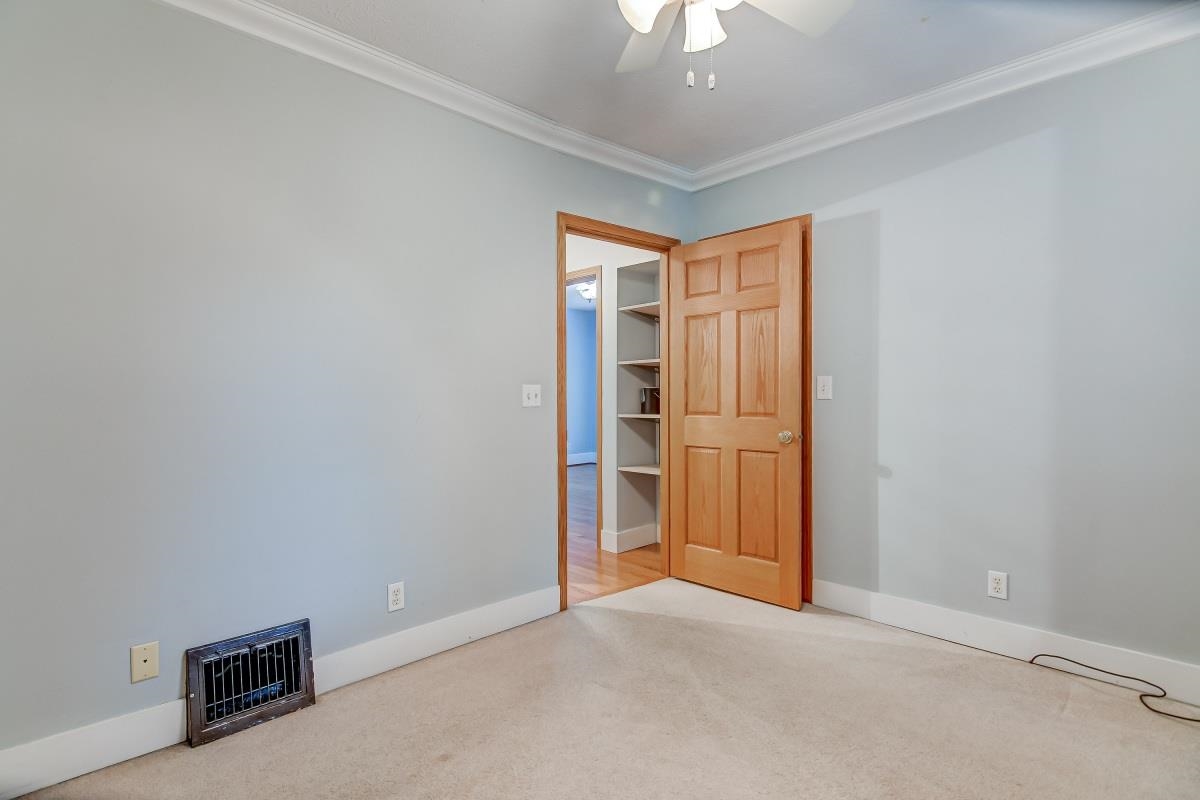 901 Cleveland Avenue Springfield, IL 62704 - Photo 15 of 33