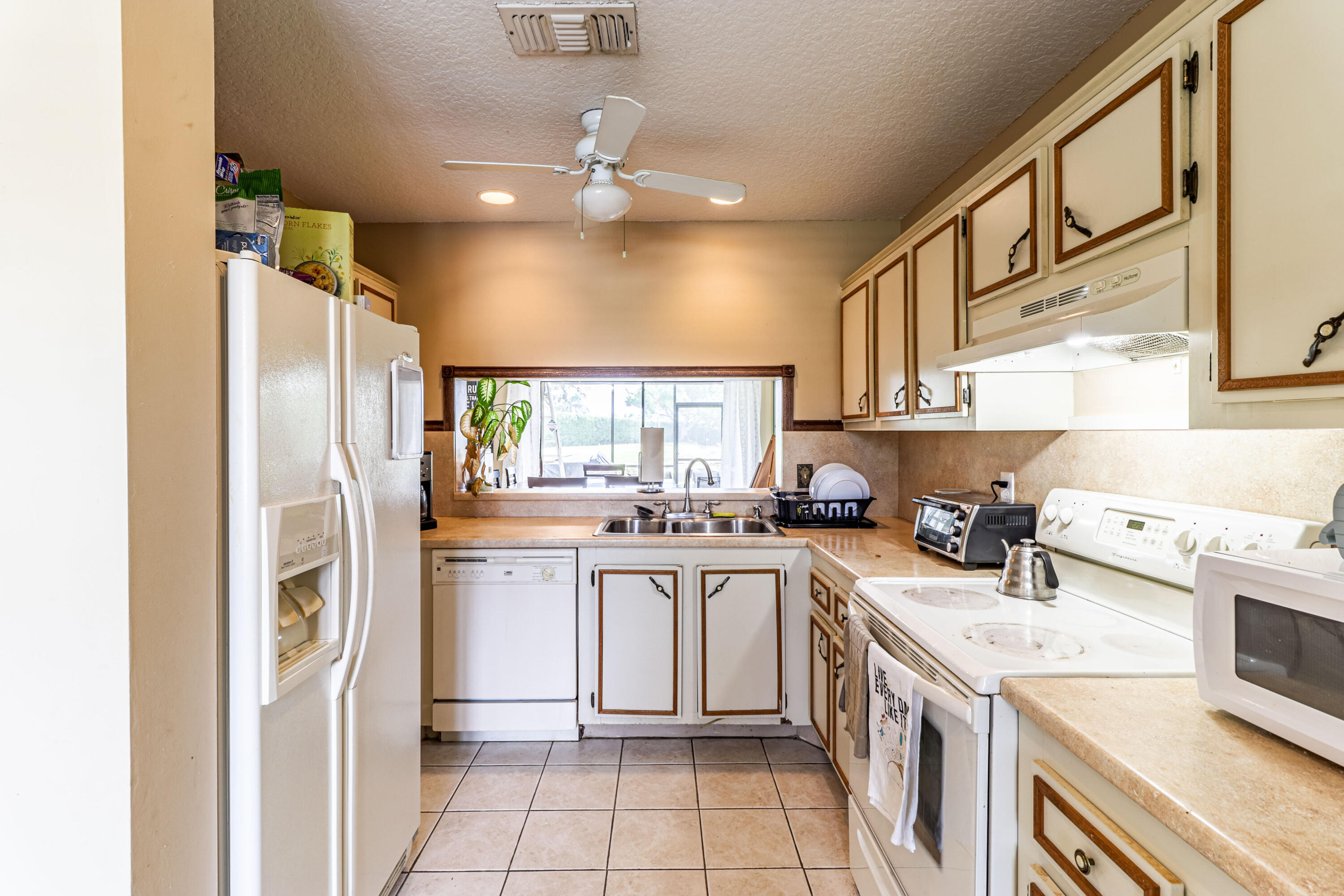 12127 Rosedale Terrace Boynton Beach, FL 33437 - Photo 3 of 31 IMG_6731-HDR
