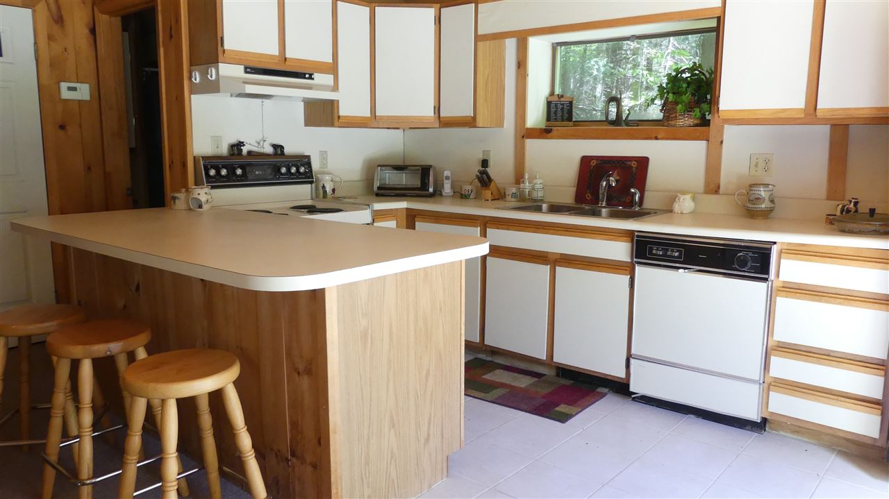 287 Haystack Road Wilmington, VT 05363 - Photo 4 of 27 Gallery Image 4