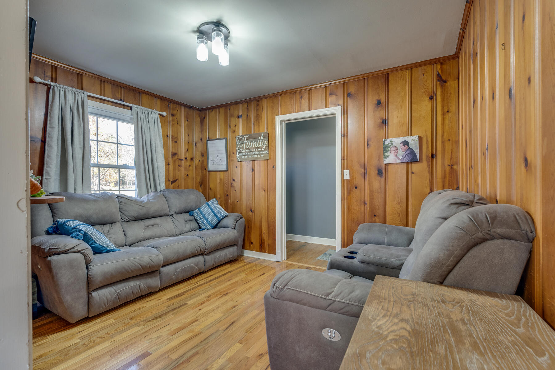 4304 Ridge Road Kingsport, TN 37660 - Photo 7 of 34 007