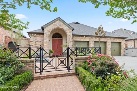 $961,000 | 309 Oakleaf Drive, Lafayette, LA 70503