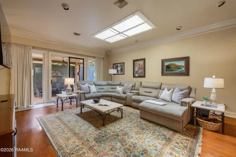 $961,000 | 309 Oakleaf Drive, Lafayette, LA 70503