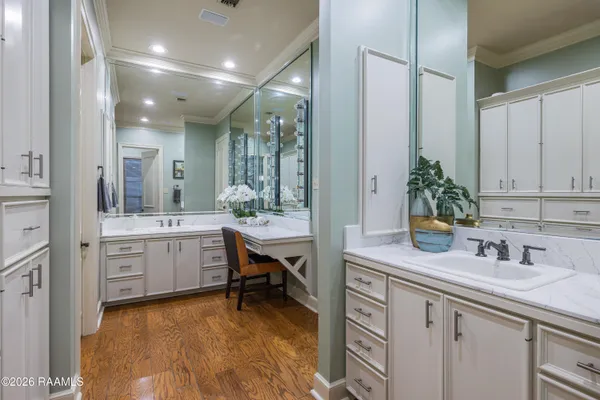 $961,000 | 309 Oakleaf Drive, Lafayette, LA 70503