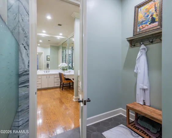 $961,000 | 309 Oakleaf Drive, Lafayette, LA 70503