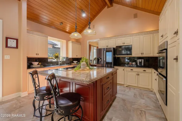 $961,000 | 309 Oakleaf Drive, Lafayette, LA 70503