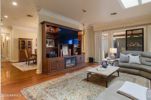 $961,000 | 309 Oakleaf Drive, Lafayette, LA 70503