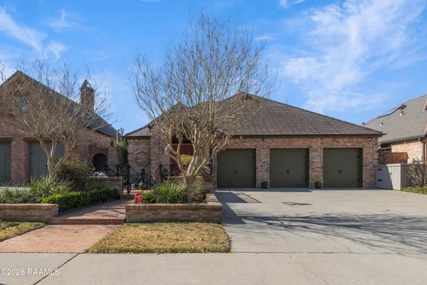 $961,000 | 309 Oakleaf Drive, Lafayette, LA 70503