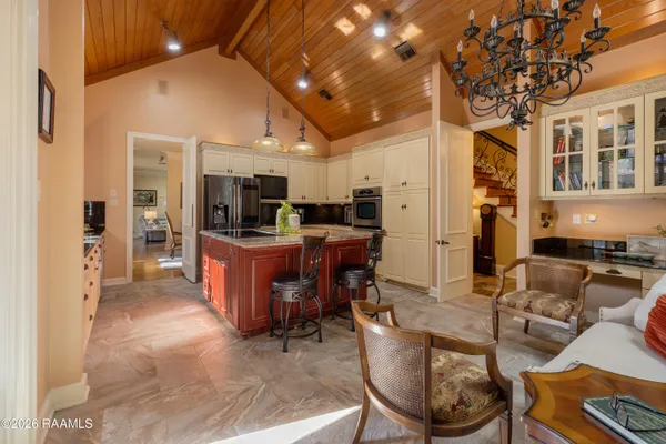 $961,000 | 309 Oakleaf Drive, Lafayette, LA 70503