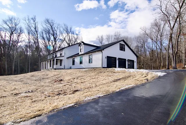 $1,200,000 | 4 Mohawk Street, Wilbraham, MA 01095