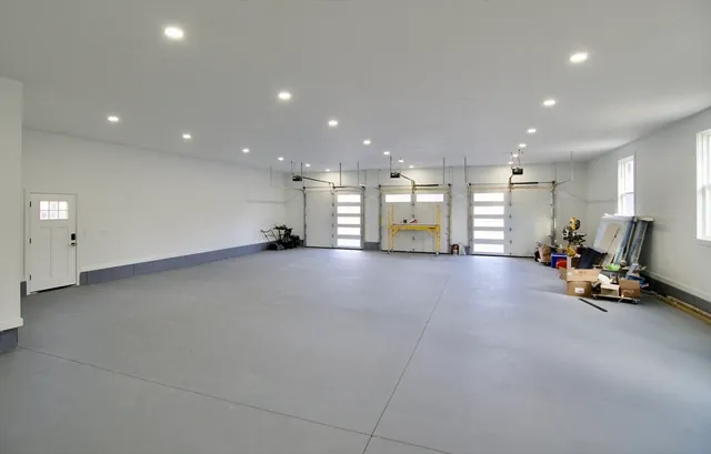 $1,200,000 | 4 Mohawk Street, Wilbraham, MA 01095