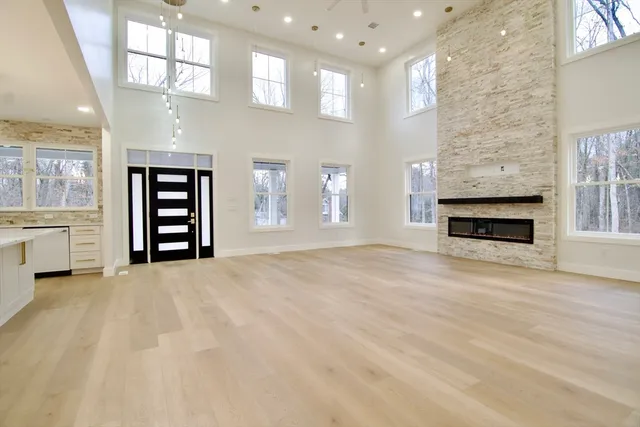 $1,200,000 | 4 Mohawk Street, Wilbraham, MA 01095