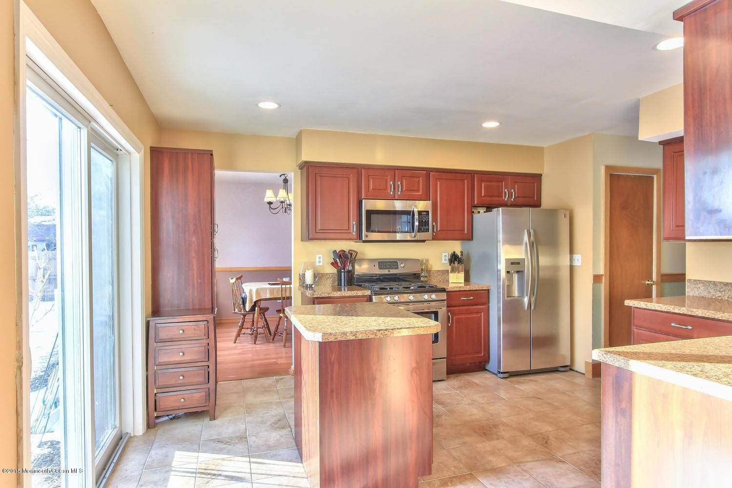 1461 Green Grove Road Brick, NJ 08724 - Photo 11 of 25 1461 Green Grove Rd Brick NJ-large-020-K