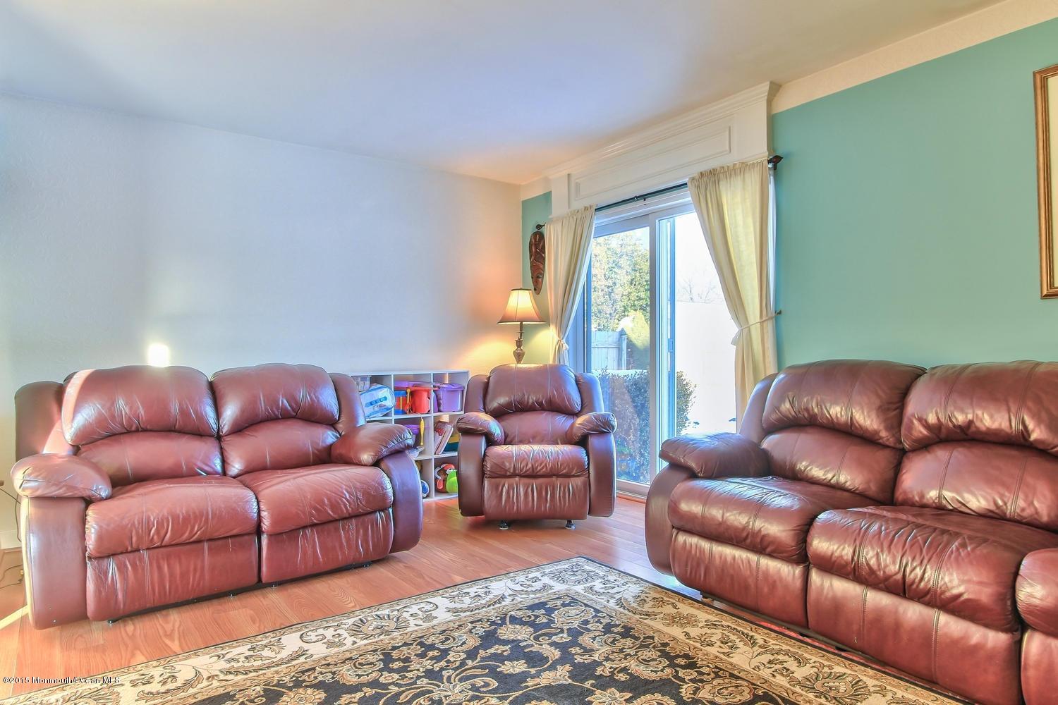 1461 Green Grove Road Brick, NJ 08724 - Photo 15 of 25 1461 Green Grove Rd Brick NJ-large-024-F