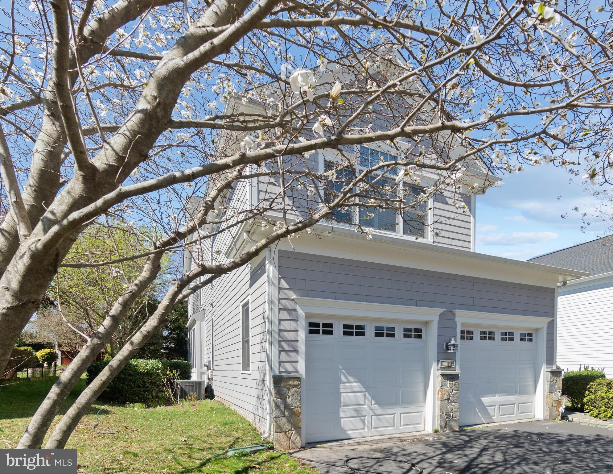 1156 Colonial Road McLean, VA 22101 - Photo 2 of 55