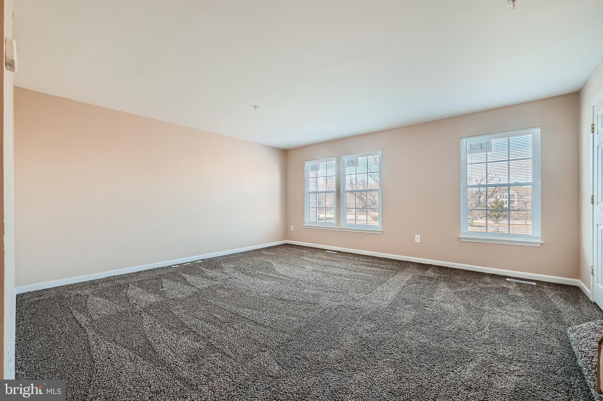 5 Kendersham Court Rosedale, MD 21237 - Photo 5 of 27