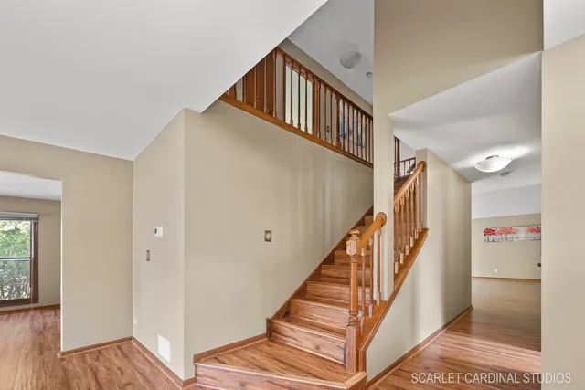 $3,300 | 54 North Royal Oak Drive, Vernon Hills, IL 60061