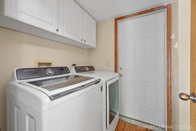 $3,300 | 54 North Royal Oak Drive, Vernon Hills, IL 60061