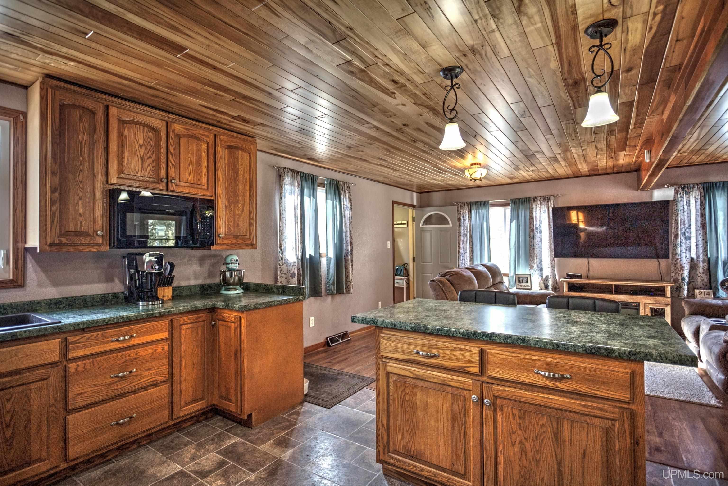 E5332 Sunset Road Ironwood, MI 49938 - Photo 12 of 41