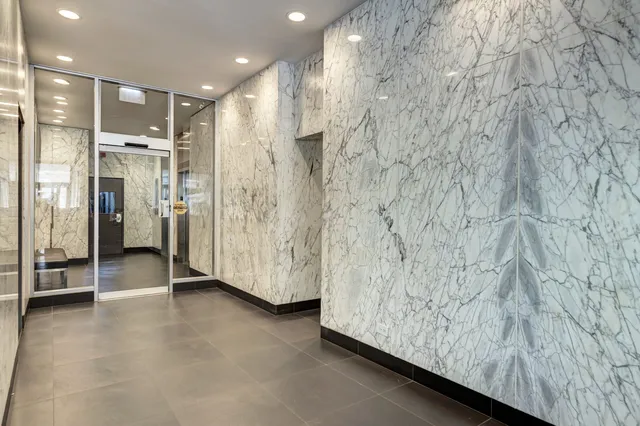 $2,299 | 222 East Pearson Street, Unit 203, Chicago, IL 60611