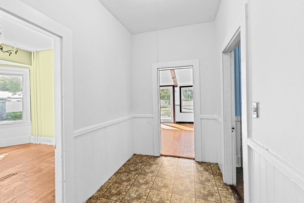 114 Hull Street Hingham, MA 02043 - Photo 13 of 27