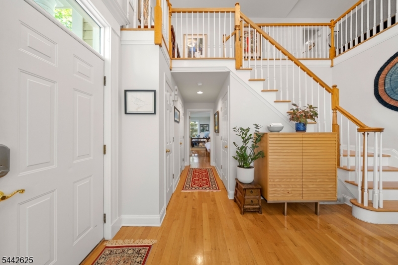 8 Hurlingham Club Road Far Hills, NJ 07931 - Photo 11 of 26