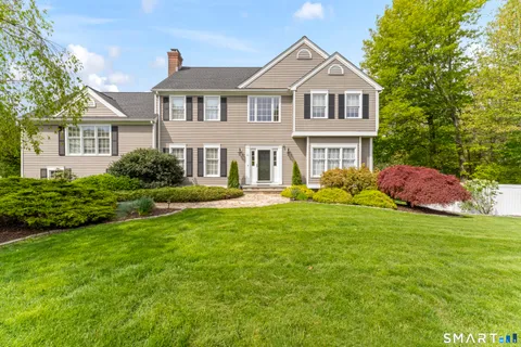 $939,900 | 41 Charter Ridge Drive, Newtown, CT 06482