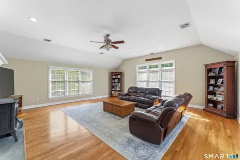 $939,900 | 41 Charter Ridge Drive, Newtown, CT 06482