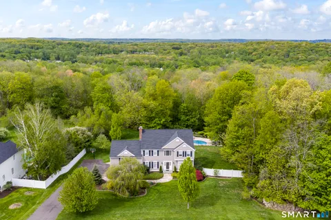 $939,900 | 41 Charter Ridge Drive, Newtown, CT 06482