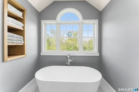 $939,900 | 41 Charter Ridge Drive, Newtown, CT 06482