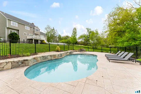 $939,900 | 41 Charter Ridge Drive, Newtown, CT 06482