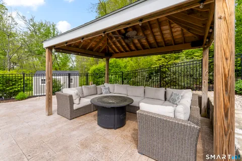 $939,900 | 41 Charter Ridge Drive, Newtown, CT 06482