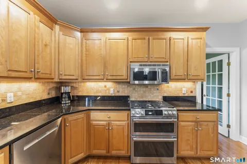 $939,900 | 41 Charter Ridge Drive, Newtown, CT 06482