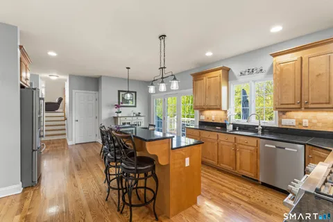$939,900 | 41 Charter Ridge Drive, Newtown, CT 06482