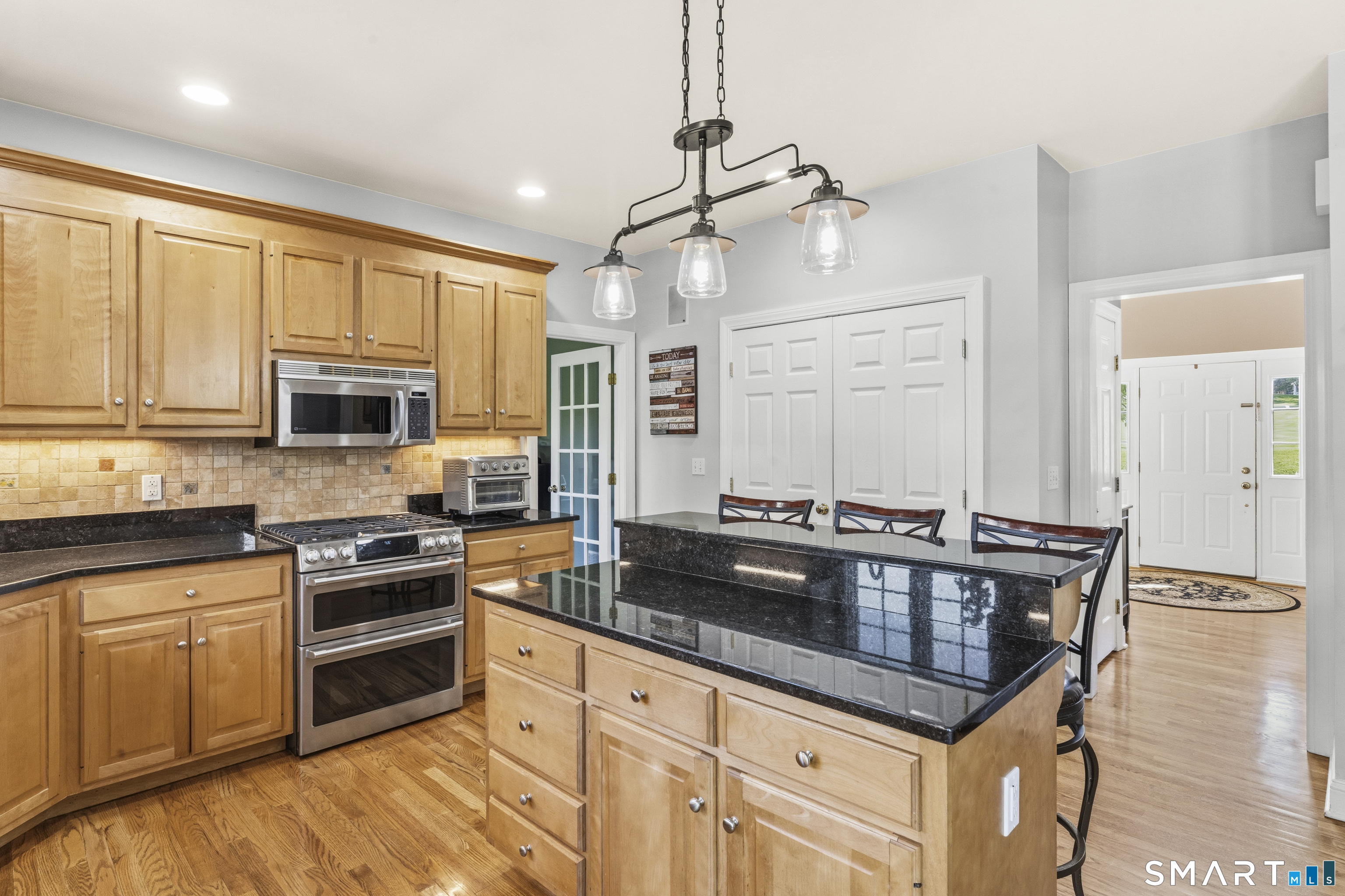 41 Charter Ridge Drive Newtown, CT 06482 - Photo 10 of 40