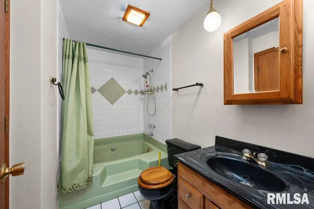 $295,000 | 9554 Rock River View, Colona, IL 61241