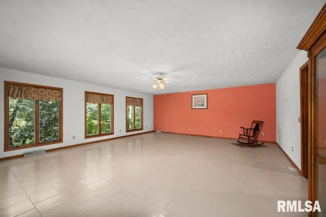 $295,000 | 9554 Rock River View, Colona, IL 61241